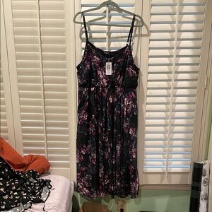 NWT Torrid Dark Floral Spaghetti Strap Dress Size 1x (14-16)